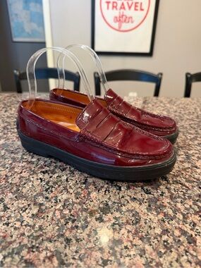 Tods Women’s Patent Loafers Burgundy Size 6